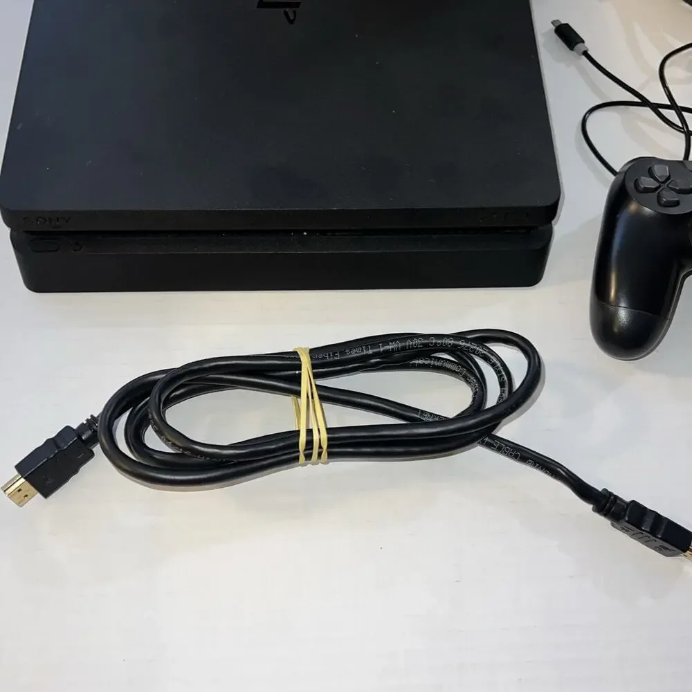 Sony PlayStation 4 Slim 1TB Black PS4 Console CUH-2215B -CLEAN WORKS TESTED-CIB